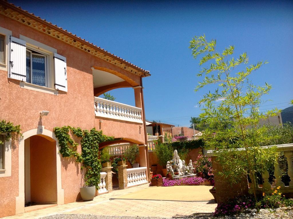 Chambres D'Hotes Les Noisetiers Digne-les-Bains Exterior foto